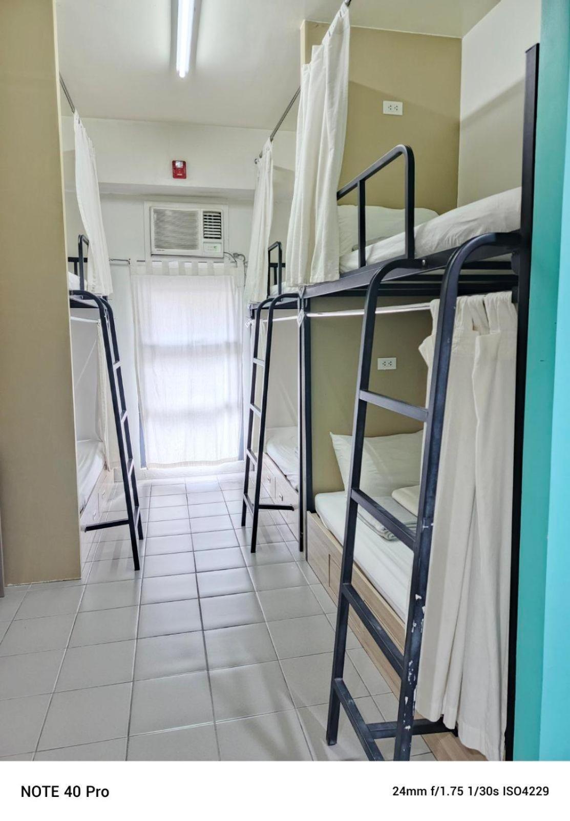 The City Flats Amorsolo マカティ エクステリア 写真